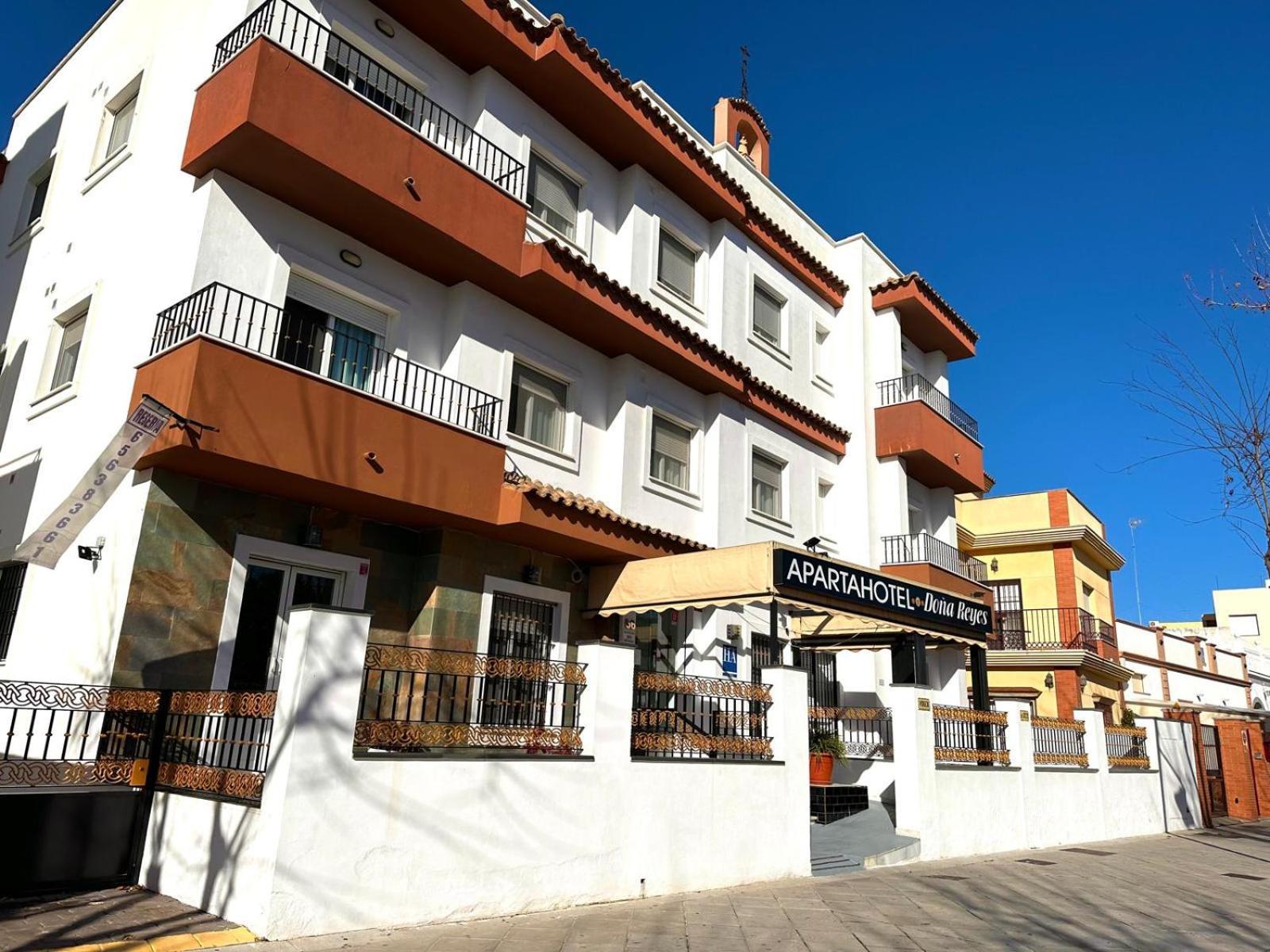 Apartahotel Dona Reyes 奇皮奥纳 外观 照片