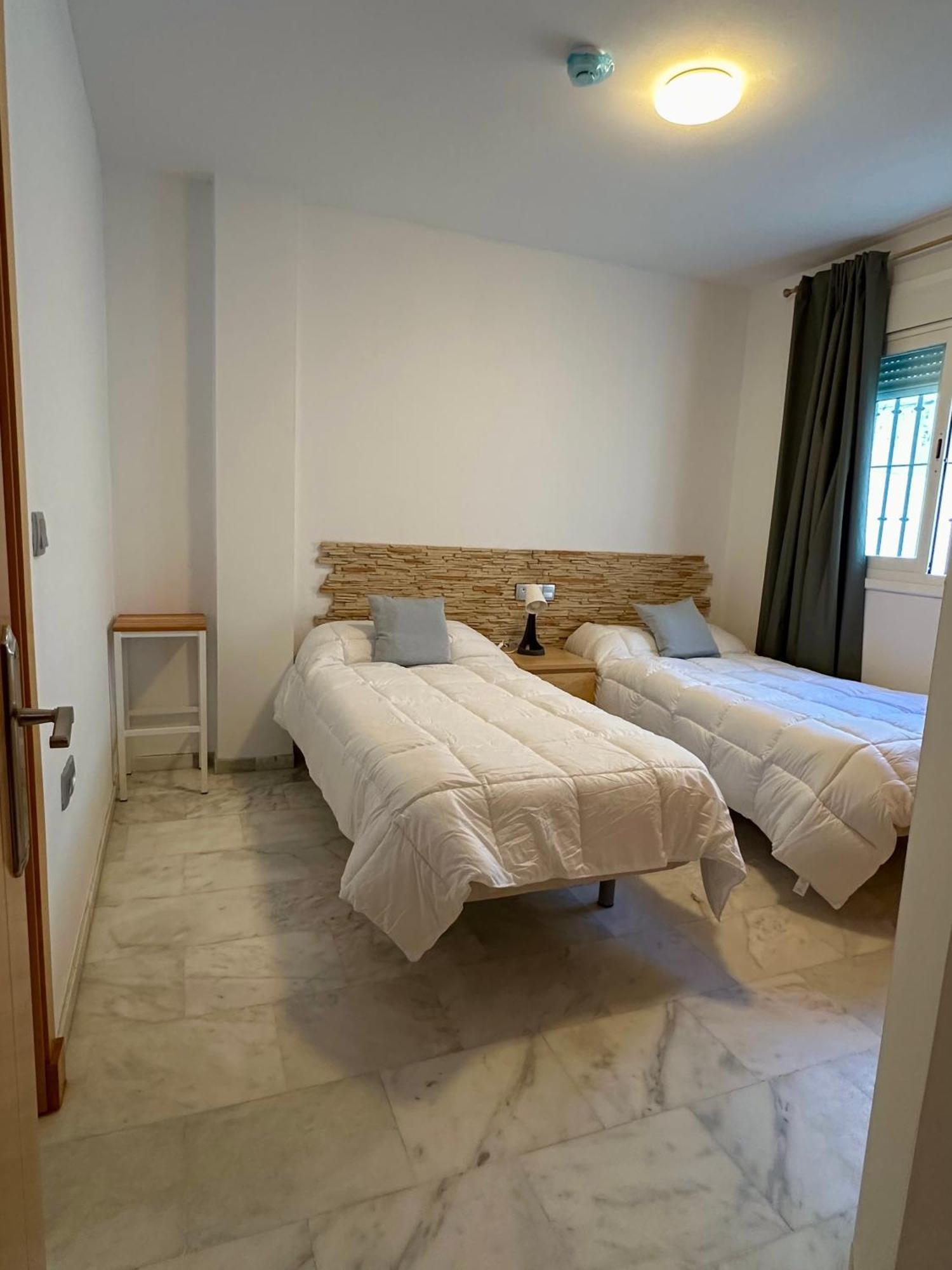 Apartahotel Dona Reyes 奇皮奥纳 外观 照片